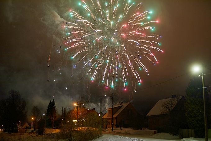 Ilutulestik vana-aasta õhtul. Otepää 