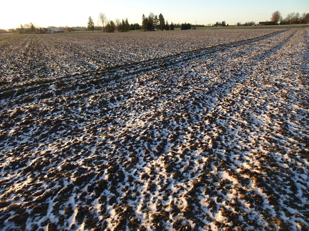 Lumi künnipõllul kolmapäeval