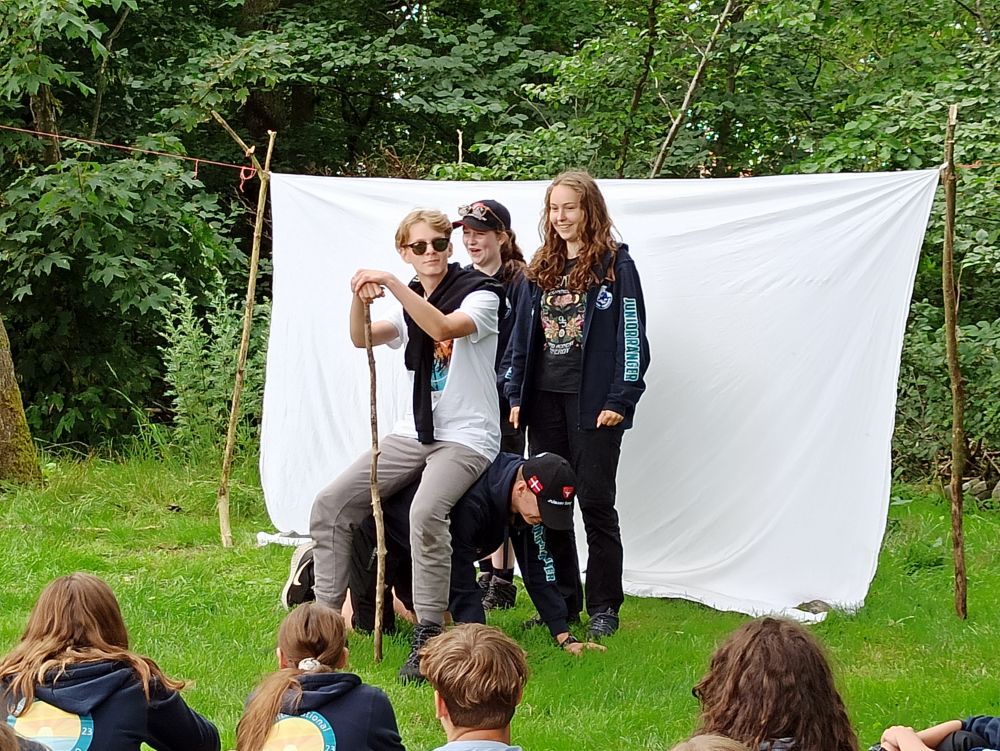 Junior Ranger noored improteatrit tegemas