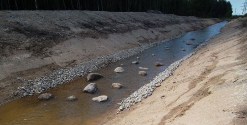 Kohtla jões on reostunud pinnas välja kaevatud ligi 4 kilomeetri pikkusel lõigul (foto Toila valla lehelt)