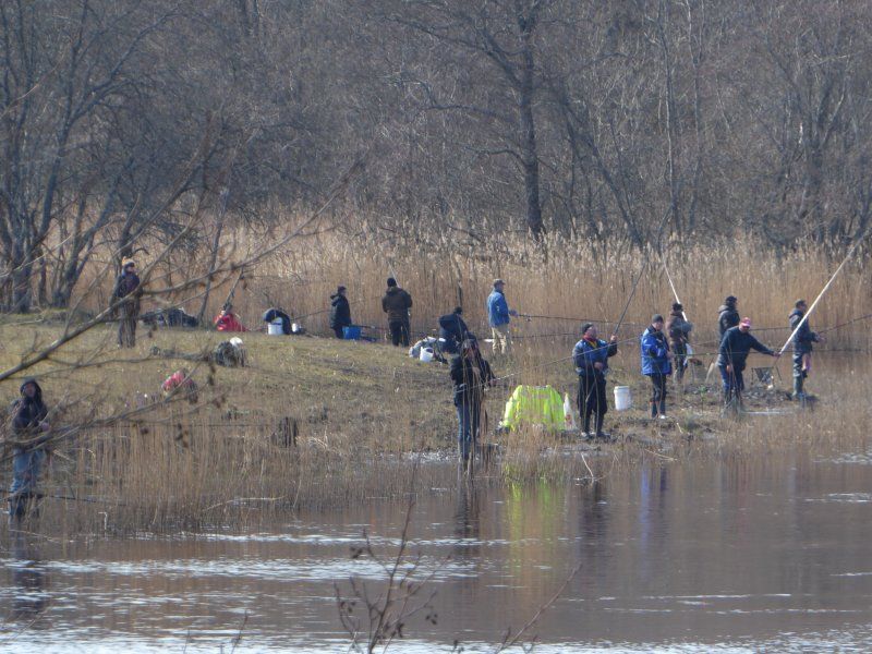 Kalastajad Tuudi jõel