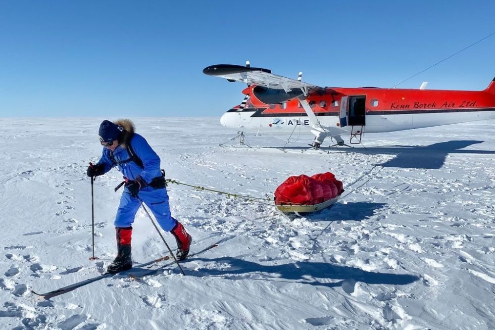  Esimene eestlane kes läbis Antarktikas ca. 1000 kilomeetrit ja jõudis üksinda suuskadel lõunapoolusele.