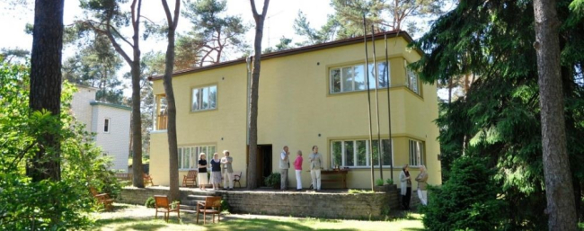 Underi ja Tuglase Kirjanduskeskuse muuseumi osakond Tallinnas Väike-Illimari 12