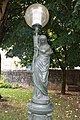 Lampe statue - Angoulême.jpg