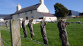 Crogbren tyrchod Bodernabwy, ger Aberdaron, Ebrill 2011.png